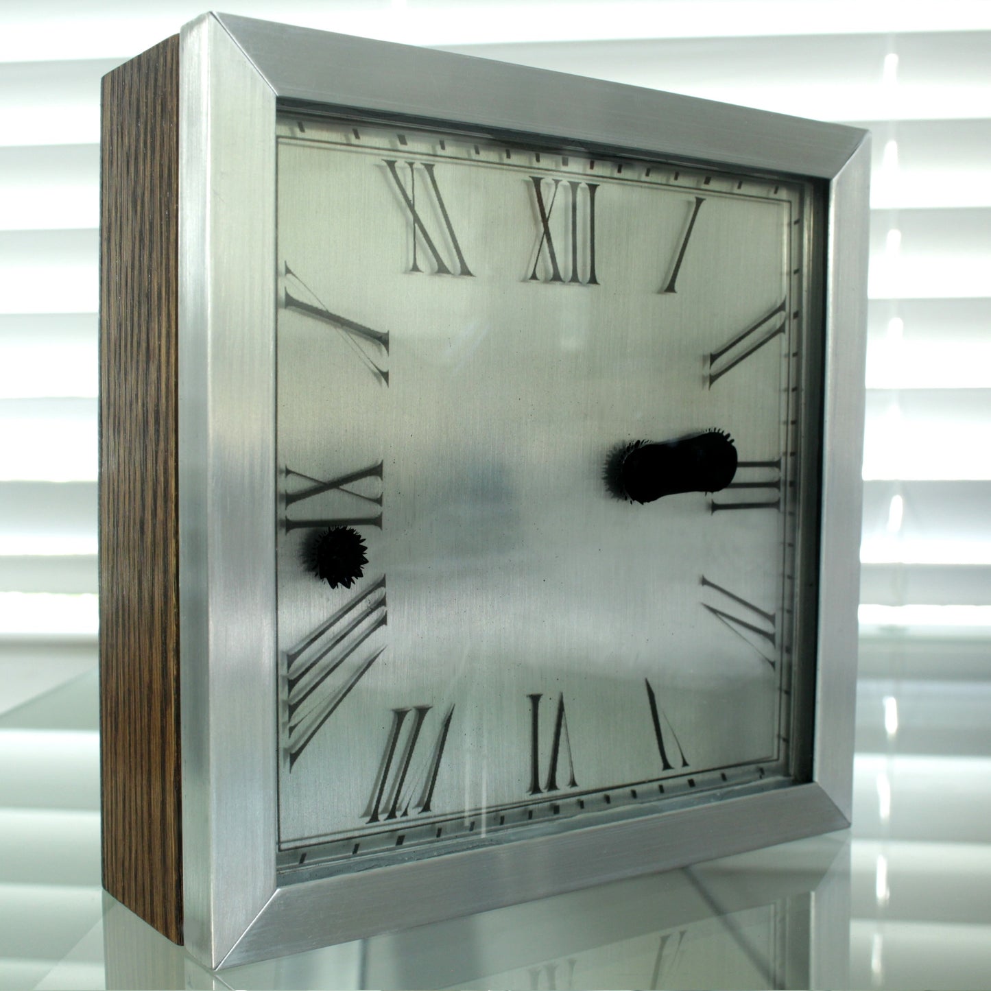 Ferrofluid Desk Clock