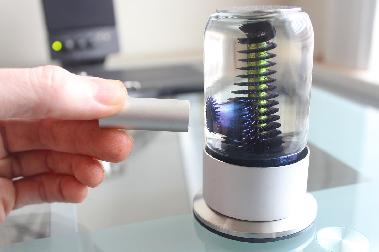 RIZE Ferrofluid Display (Green/Blue)
