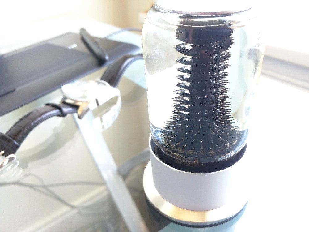 RIZE Ferrofluid Display (Gold)